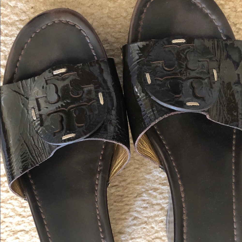 Tory Burch Size 10 Brown Wedge Sandals